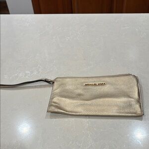 Michael Kors Jet Set Metallic Gold Pebble Wristlet